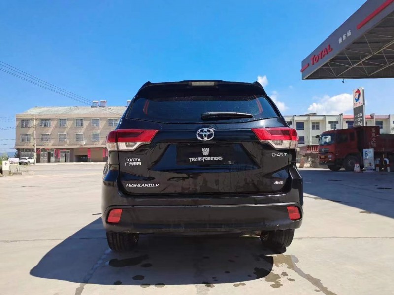 武汉18年丰田汉兰达7