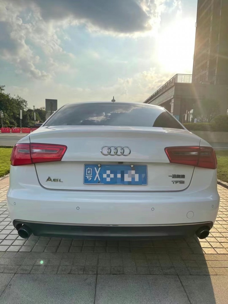 广州16年奥迪A6L8