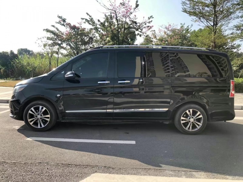 广州18年奔驰V3