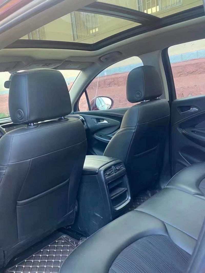 济宁16年别克昂科威6