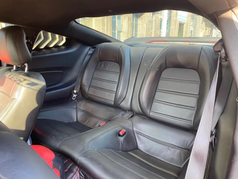 东莞17年福特野马3