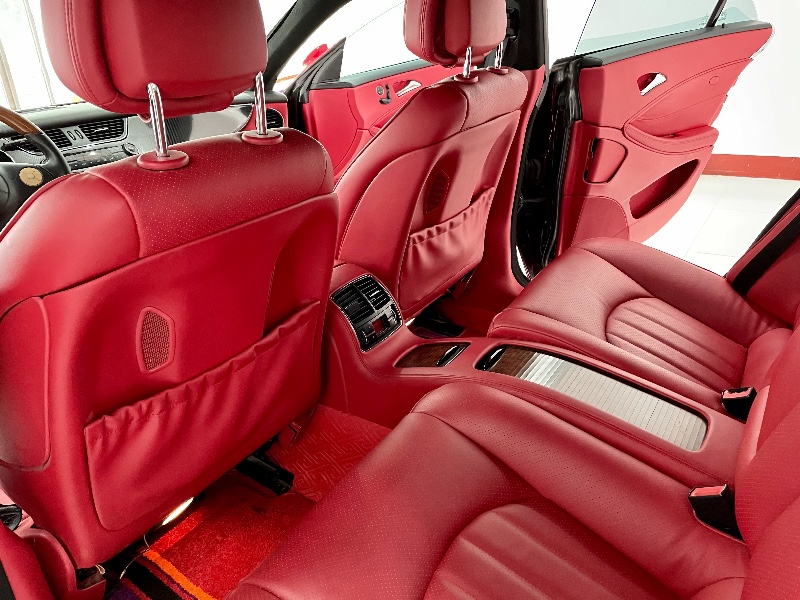 济宁11年奔驰CLS7