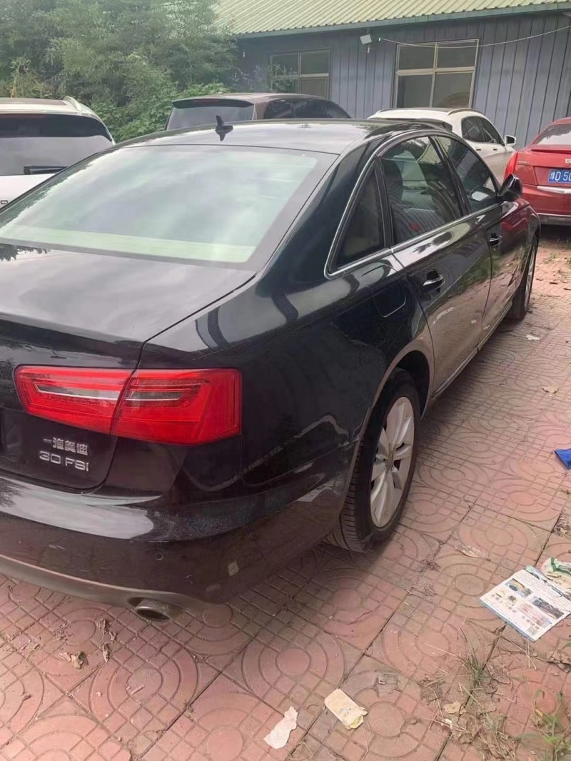 青岛12年奥迪A6L5