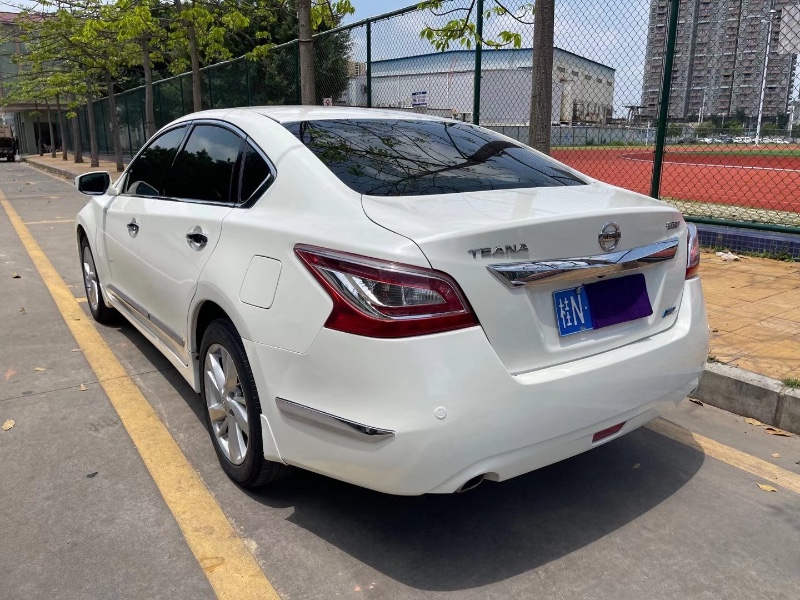 广州15年日产途达2