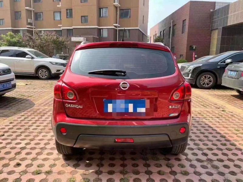 保定14年日产逍客5