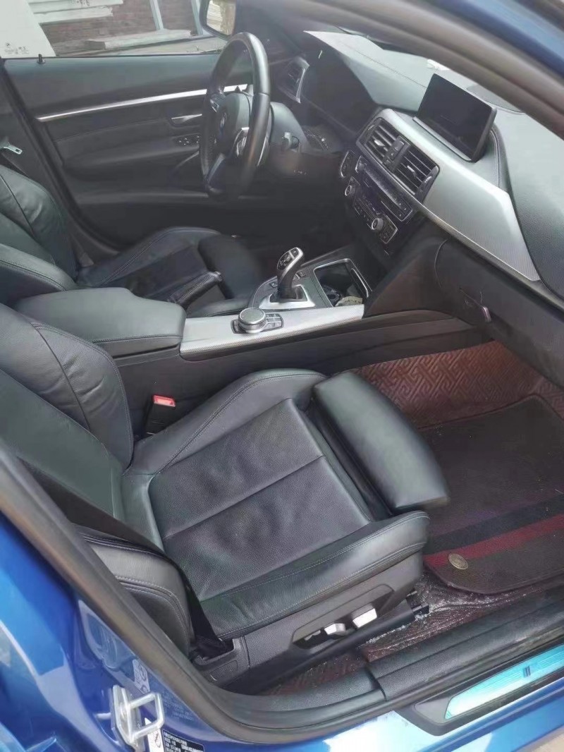 保定18年宝马3系4