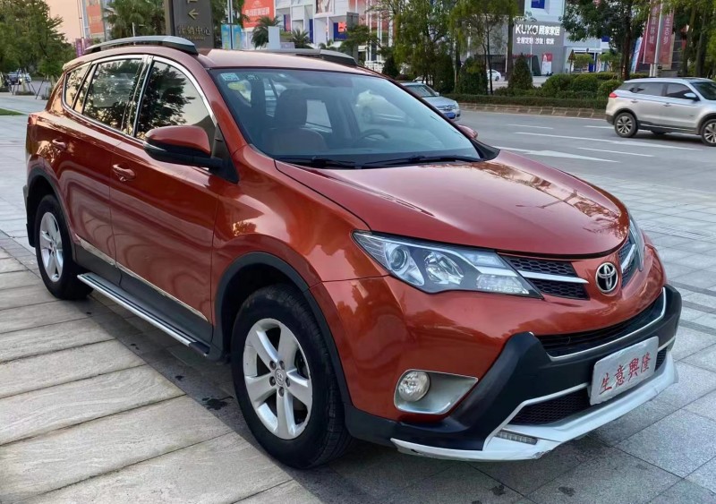 广州14年丰田RAV43