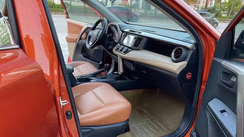 广州14年丰田RAV45