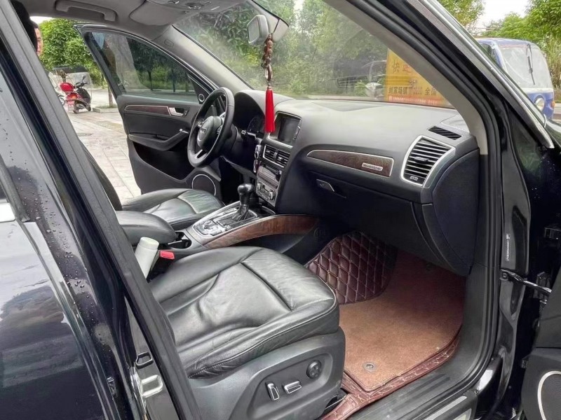 武汉13年奥迪Q56