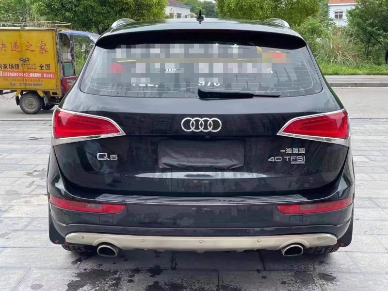武汉13年奥迪Q58