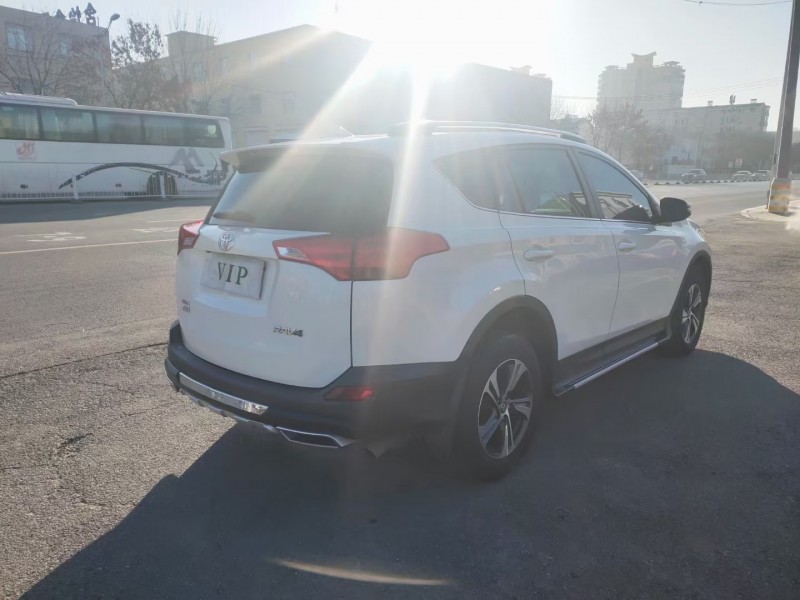 營口16年豐田RAV4榮放2