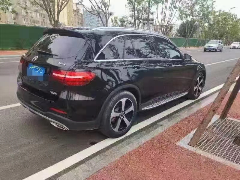 成都18年奔驰GLC7