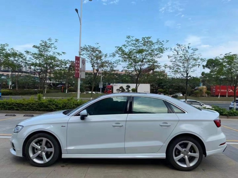 深圳17年奥迪A34