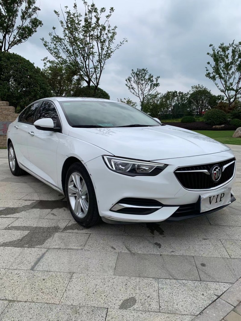 枣庄18年别克君威3