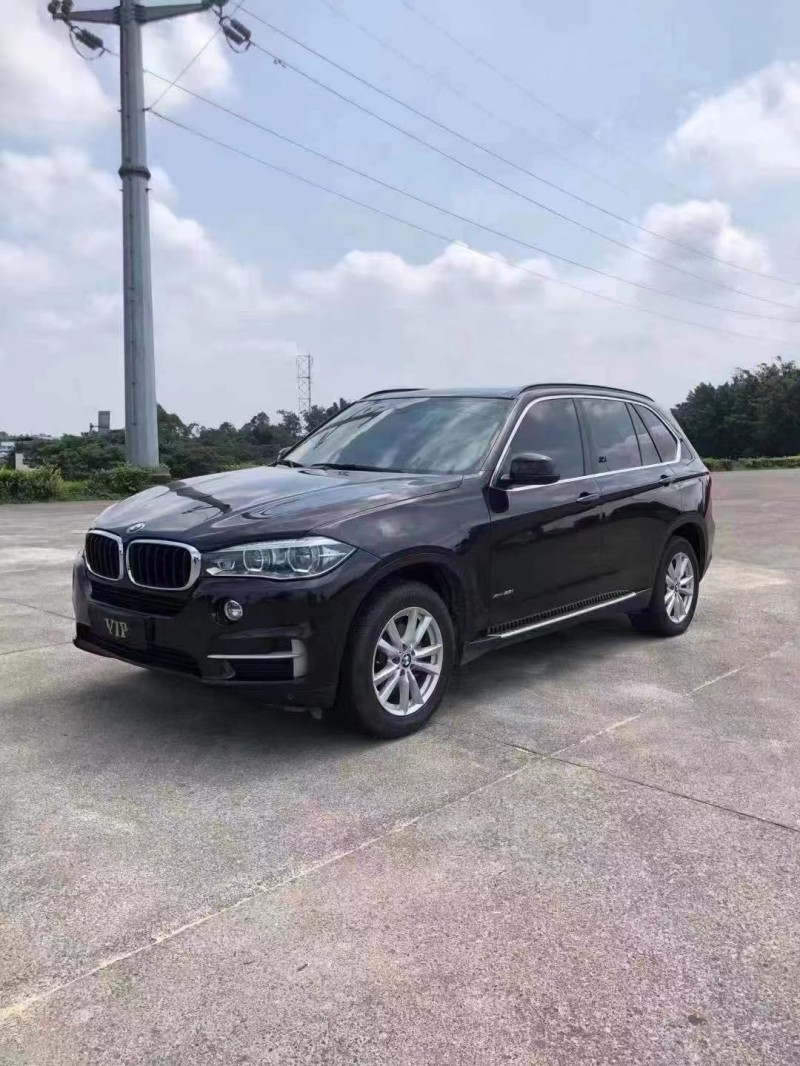 成都16年宝马X58