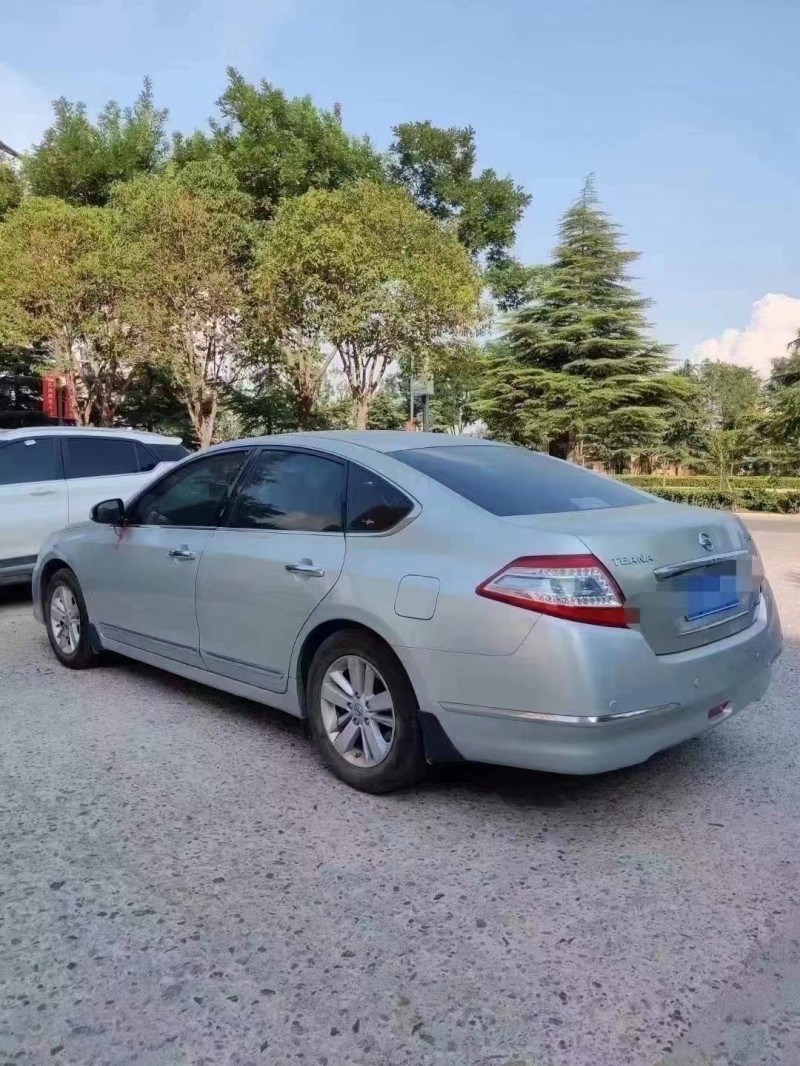 呂梁13年日產天籟7