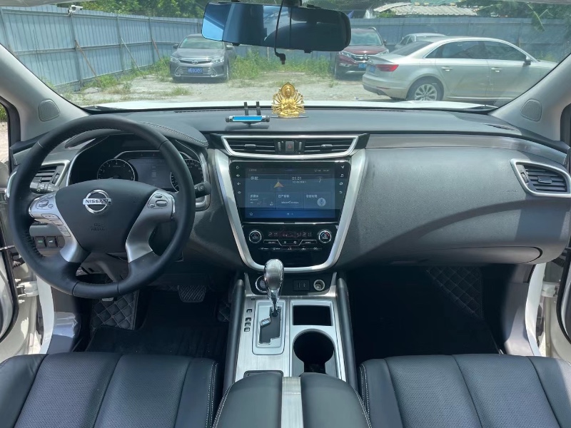 佛山20年日产楼兰7