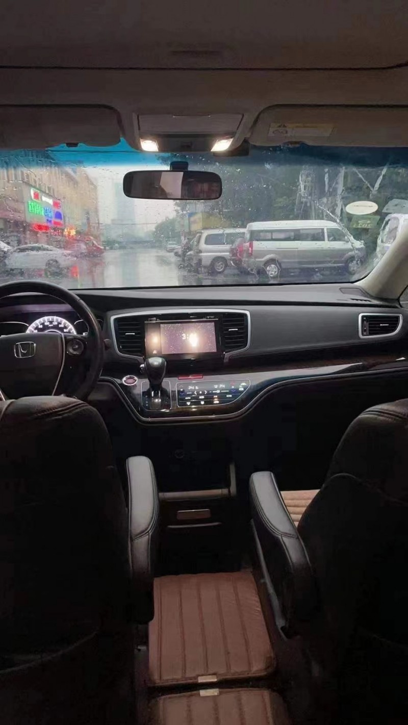 青岛17年本田奥德赛5