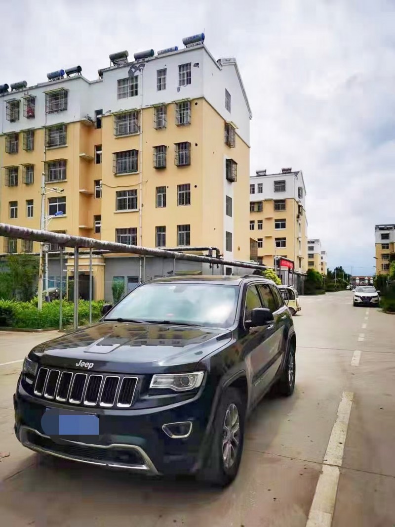 徐州14年Jeep大切諾基8