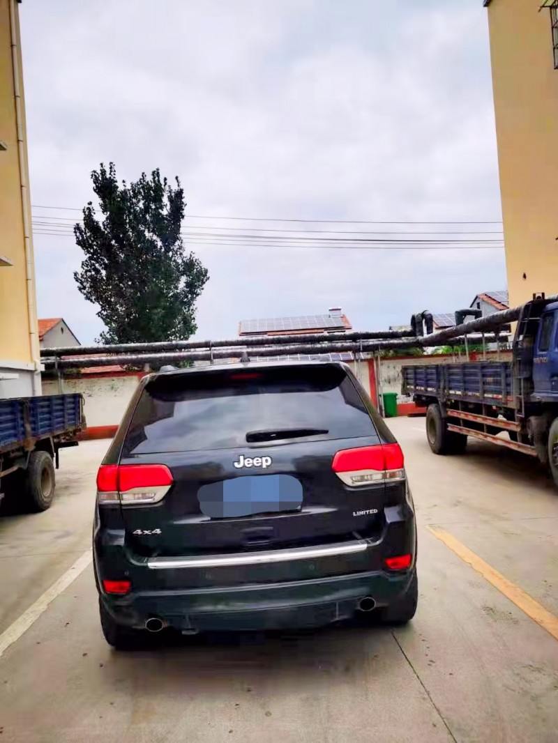 徐州14年Jeep大切諾基1