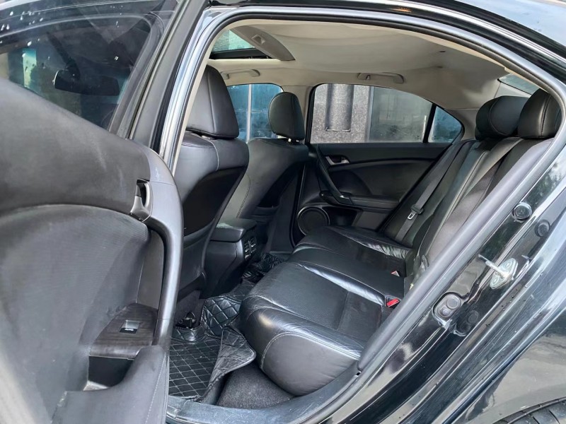 东莞11年本田思铂睿4