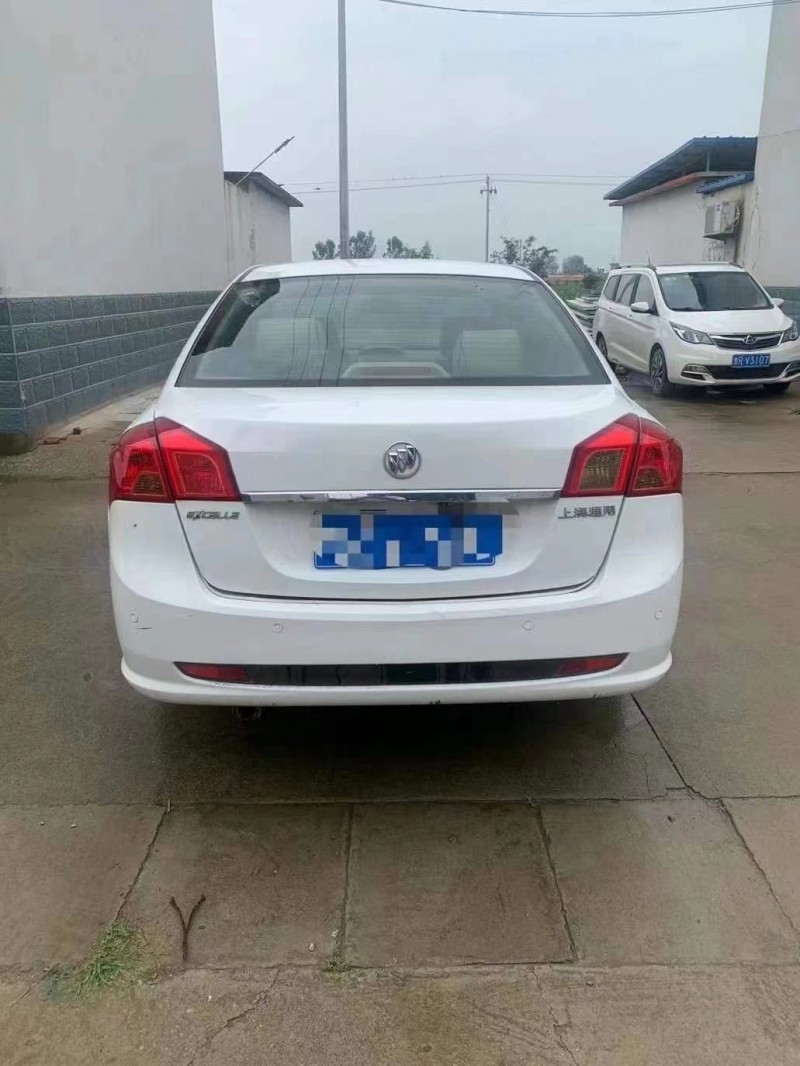 枣庄16年别克凯越5