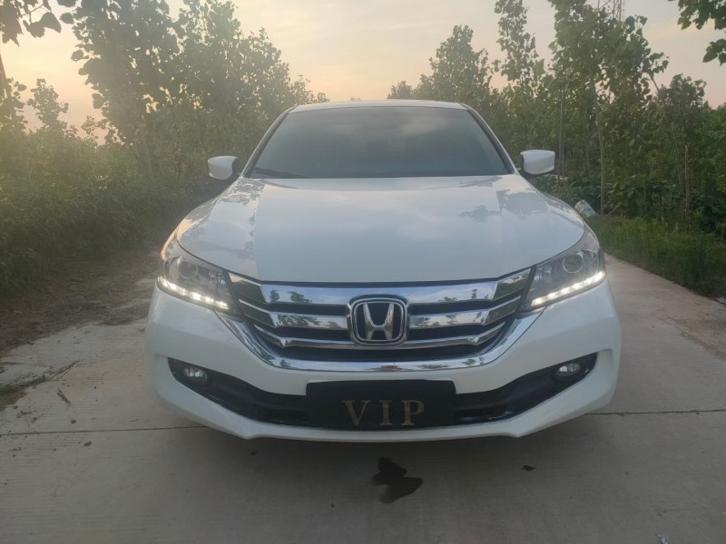 徐州15年本田雅阁1