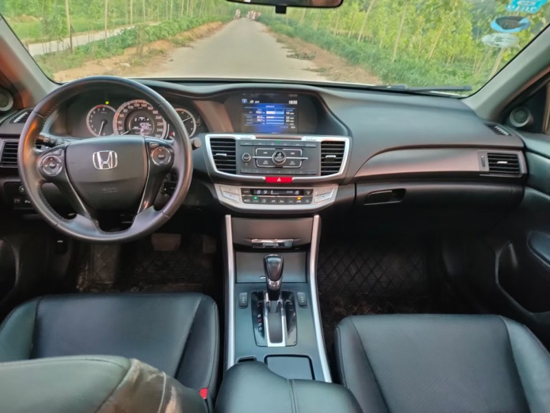 徐州15年本田雅阁8