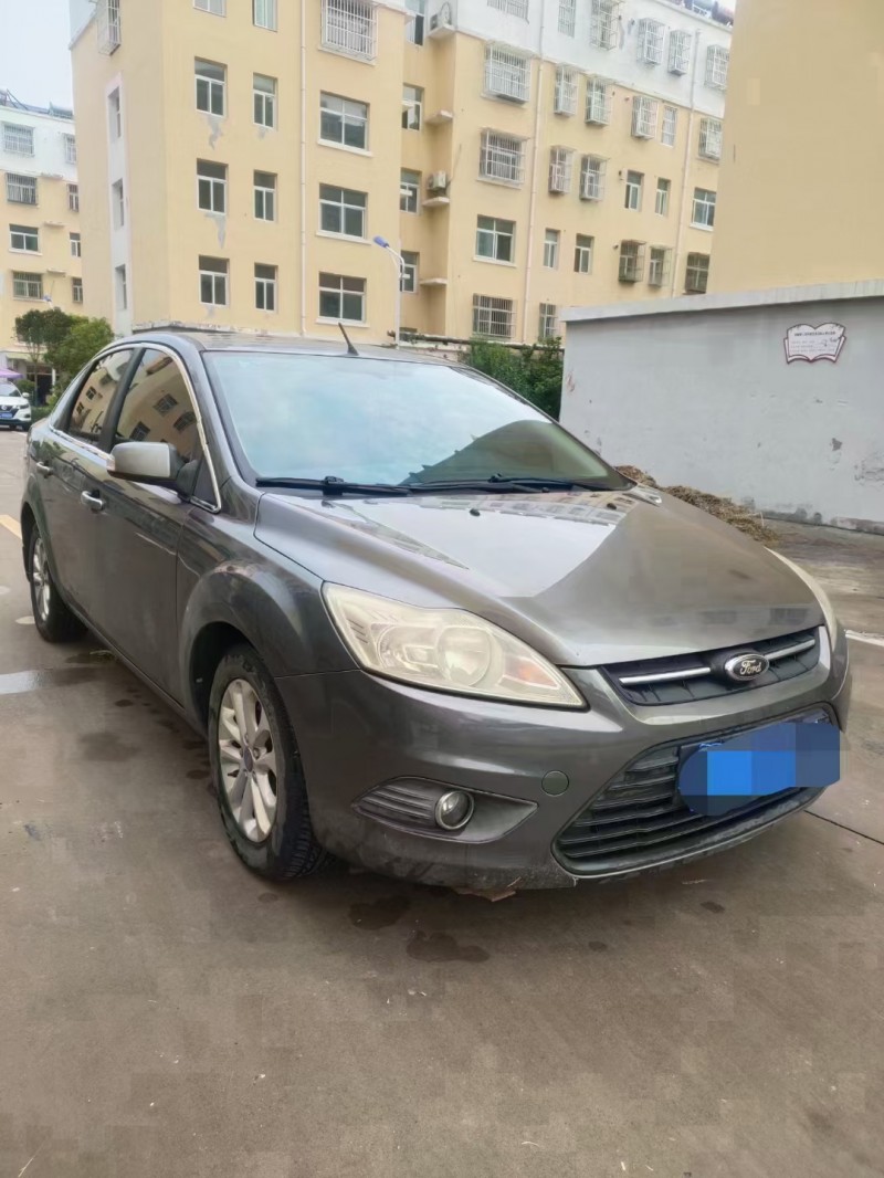 徐州13年福特福克斯5