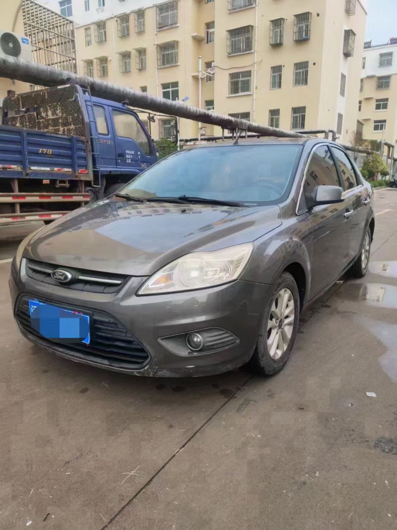 徐州13年福特福克斯6