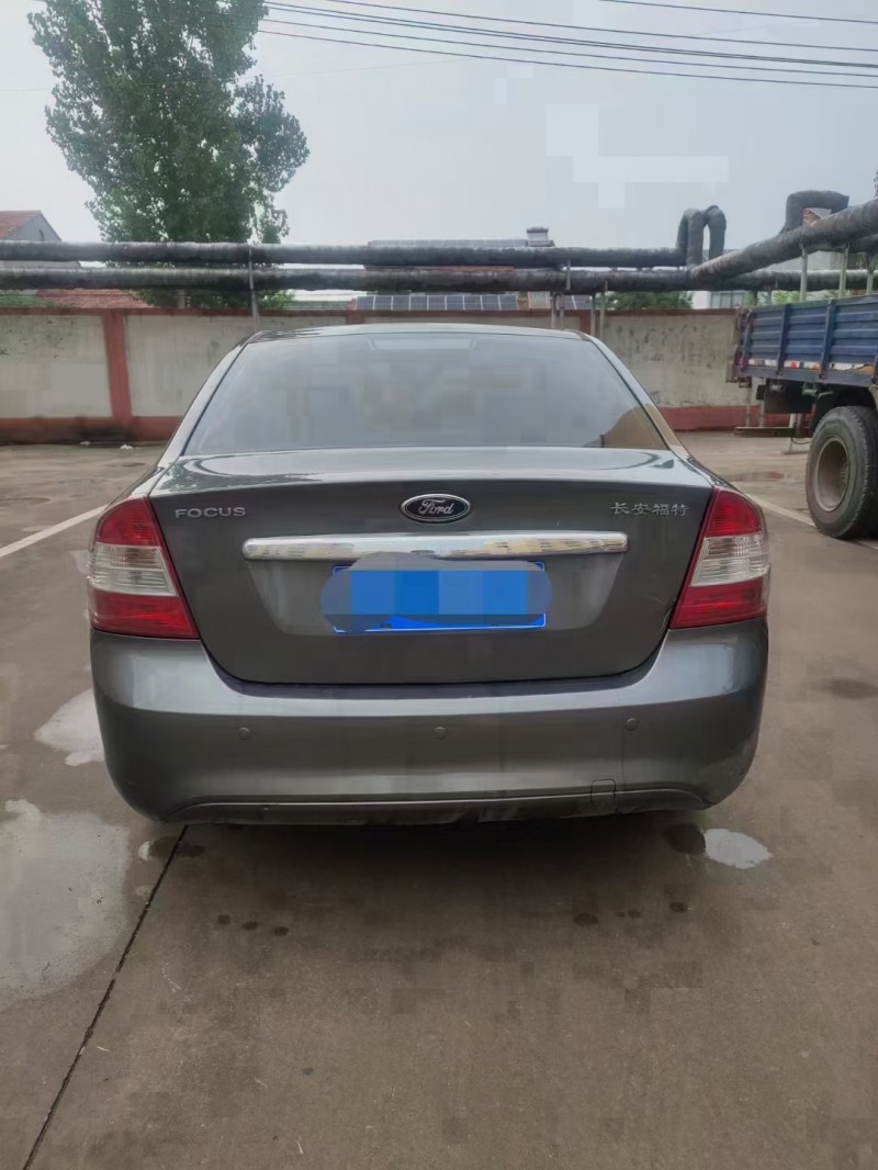 徐州13年福特福克斯1