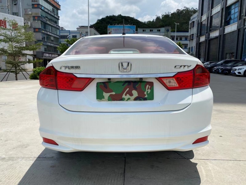 东莞17年本田锋范8