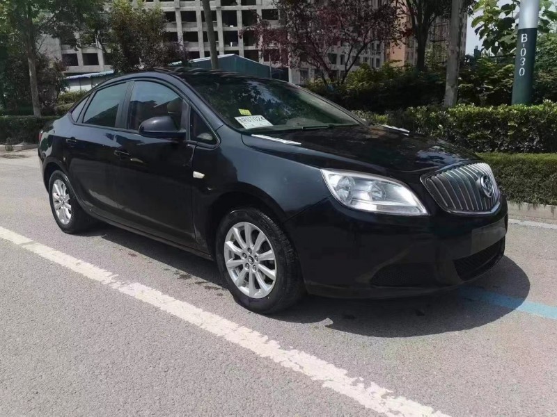 枣庄15年别克英朗2