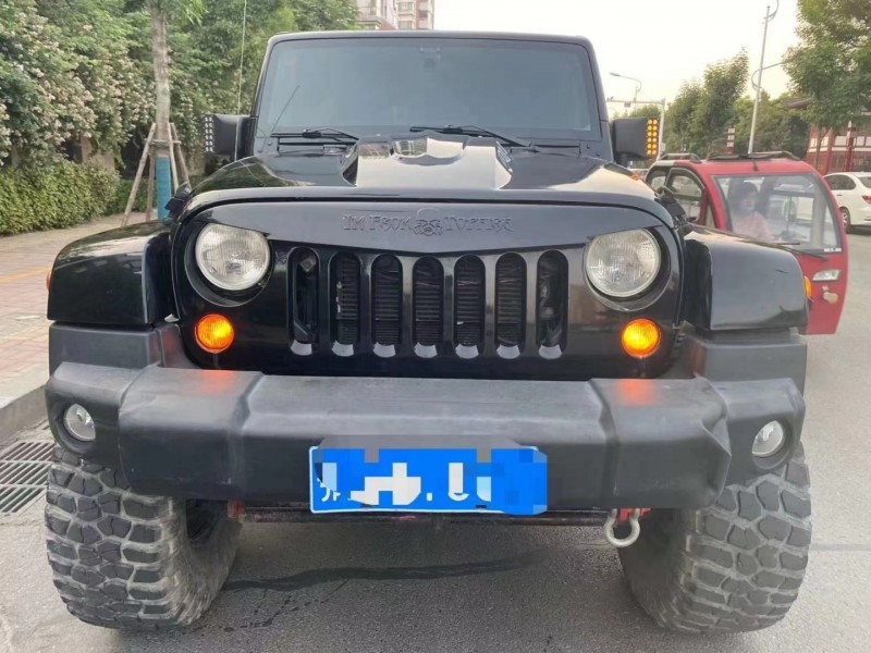 青島13年Jeep牧馬人1