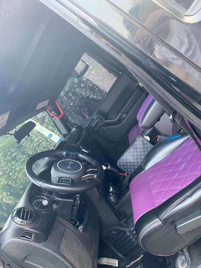 青島13年Jeep牧馬人3