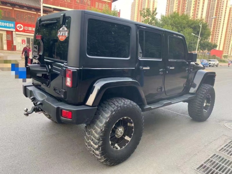 青島13年Jeep牧馬人8