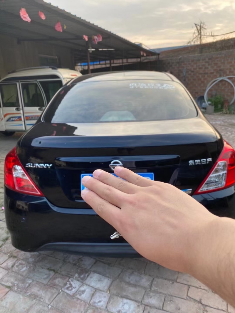 保定14年日产阳光2