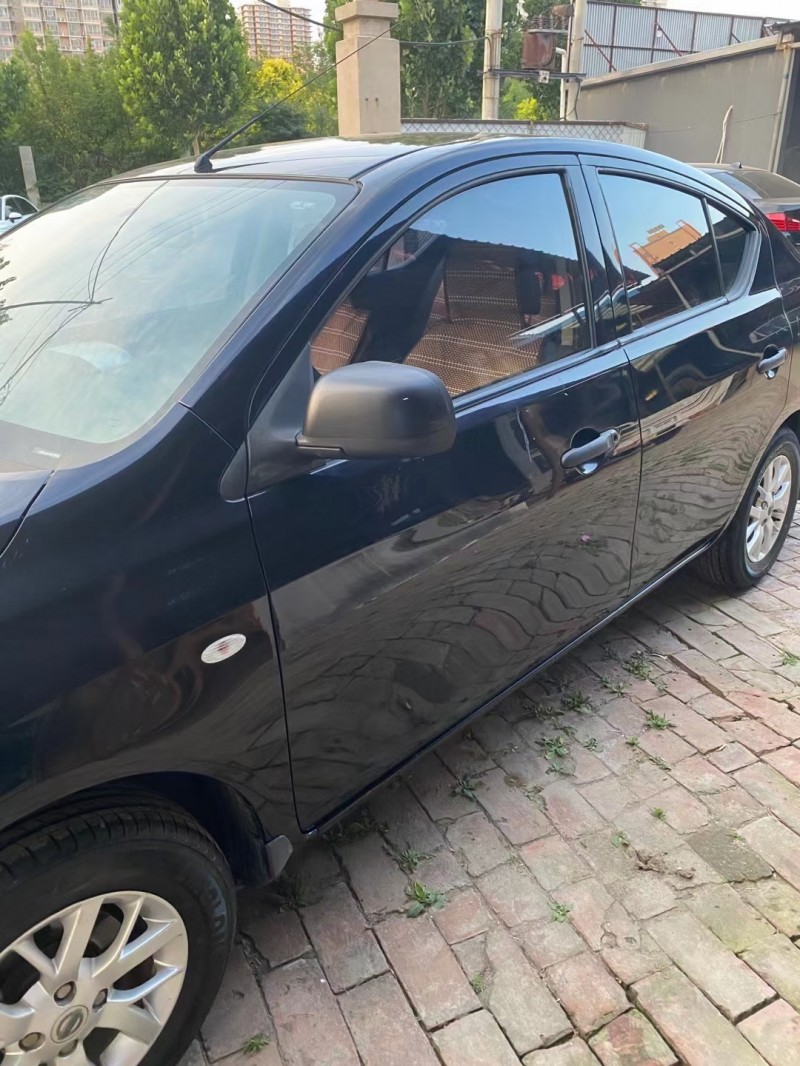 保定14年日产阳光4