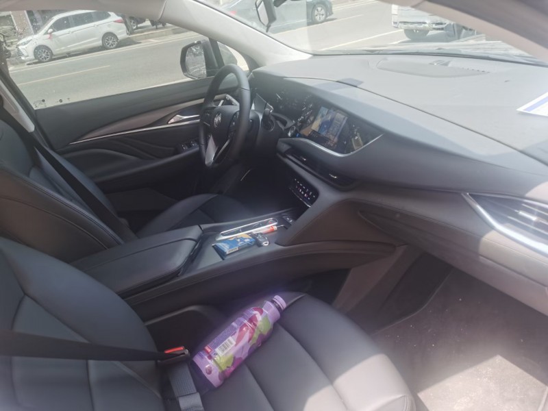 青岛21年别克昂科旗2