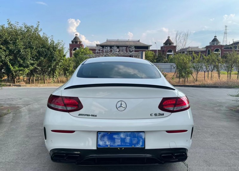 宜昌17年奔馳C9
