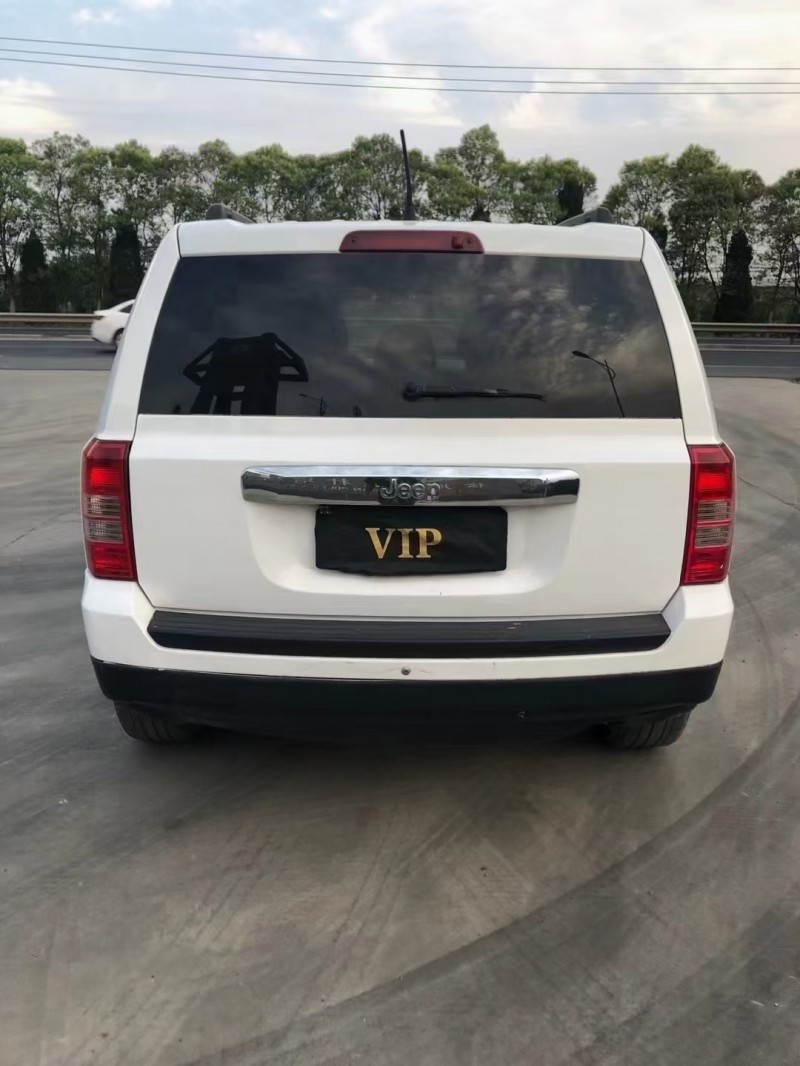 徐州12年Jeep自由客5