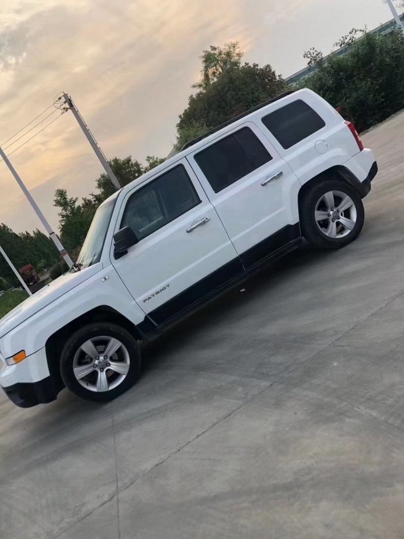 徐州12年Jeep自由客7