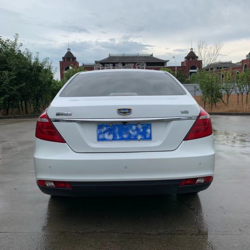 宜昌17年吉利帝豪9