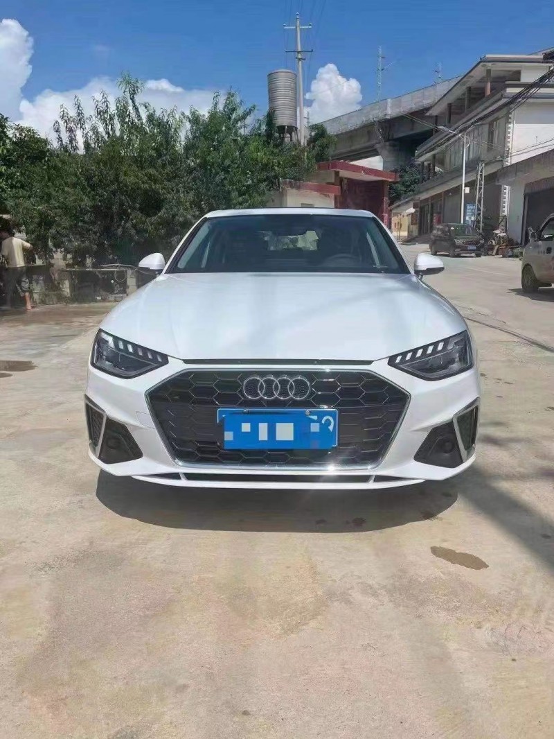 昆明21年奧迪A4L1