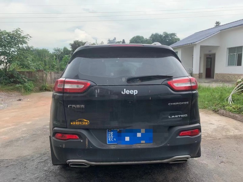 撫州18年Jeep自由光8