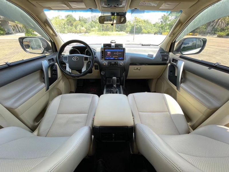 深圳17年丰田普拉多4