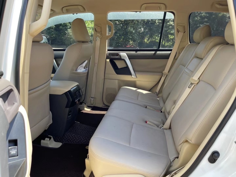 深圳17年丰田普拉多3