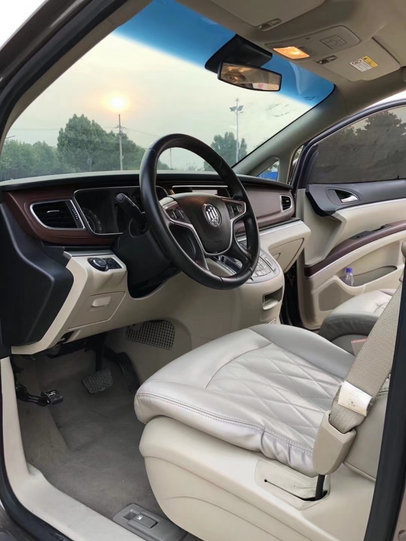 枣庄17年别克GL83