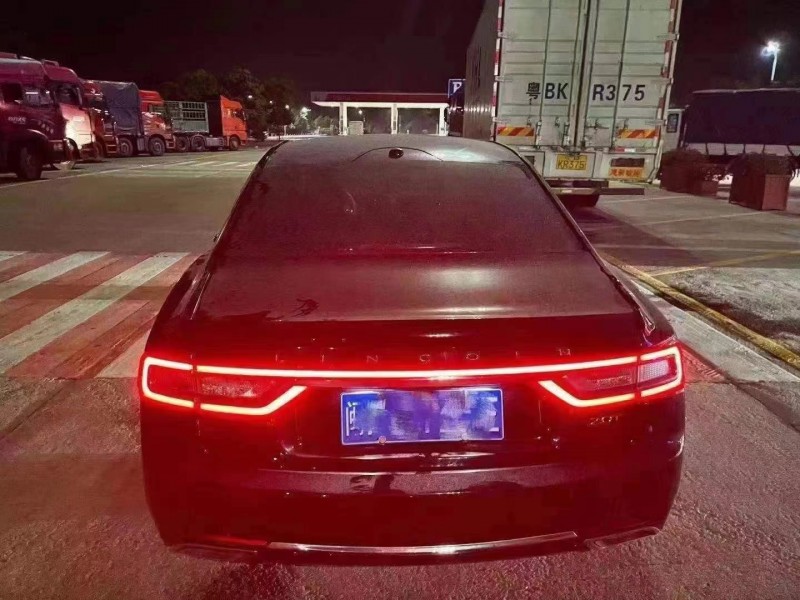 北京18年林肯大陸9