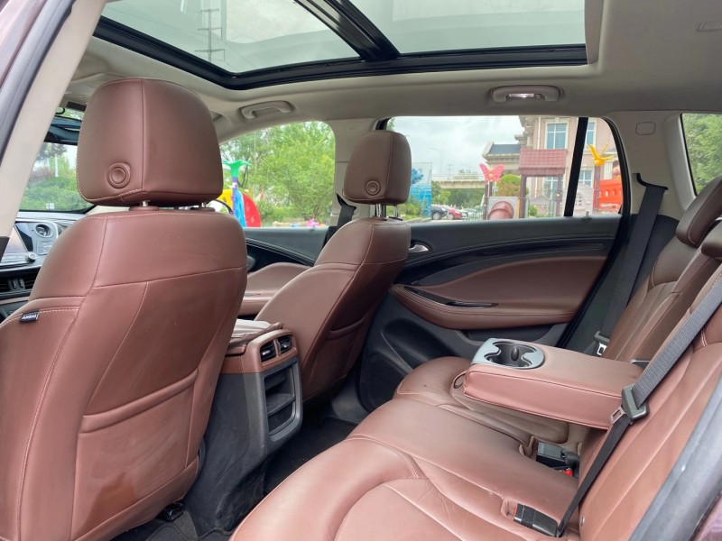 青岛18年别克昂科威5